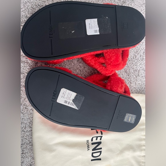 Fendi Shearling Sandals - Picture 2 of 4